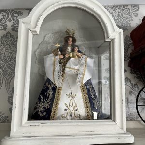 Vitrinekastje met Maria